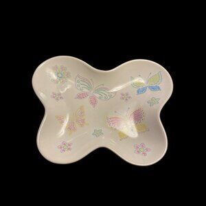 Temp-tations By Tara Seasonal Flutter butterfly shaped KF1XNG157225 5 1/2”x 3/4”